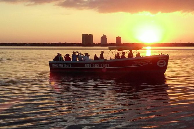 1.5-hour Dolphin Sightseeing Cruise from Tampa - Heading into Tampa Bay’s dolphin grounds