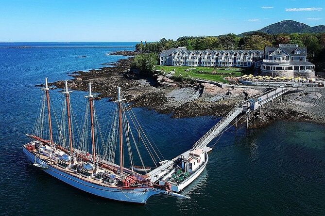 1.5 to 2-Hr Windjammer Sailing Trip in Maine w/ Licensed Captain - Picnic space, music, and the onboard atmosphere