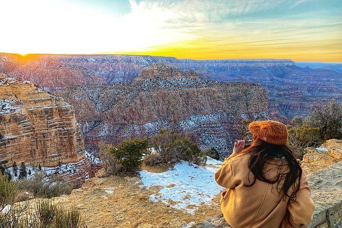 2 Day: Grand Canyon, Antelope Canyon, Horseshoe Bend, Zion Tour - Lower Antelope Canyon delivers the most unusual hour