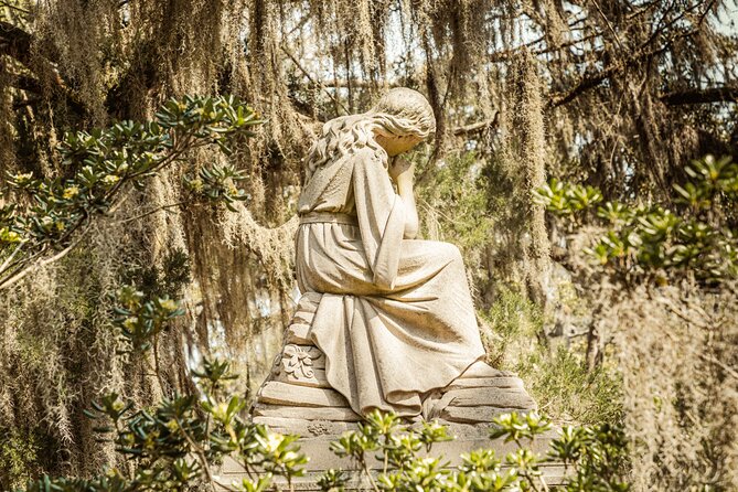 2-Hour Bonaventure Cemetery Walking Tour - Following the route through Bonaventure Cemetery