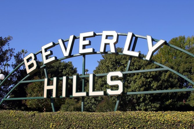 2-Hour Hollywood Bus Tour - The Hollywood Hills and famous residential streets