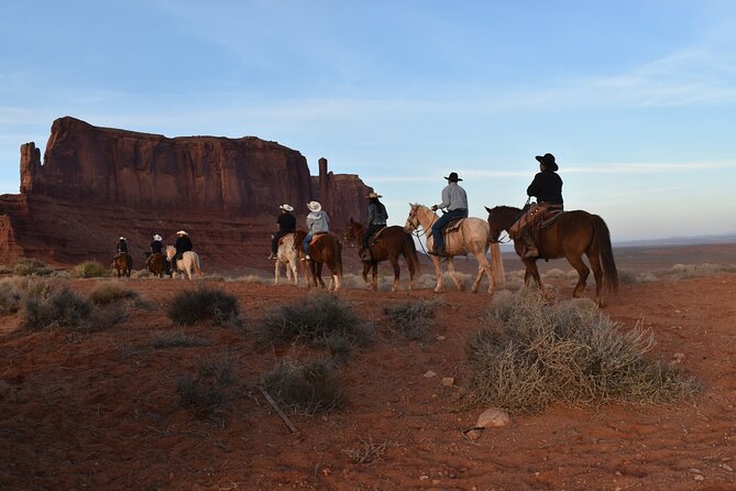 2 Hour Monument Valley Horseback Tour - Key points at a glance