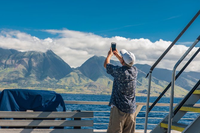 2-Hour Oahu Whale Watch from Ala Wai Harbor, Waikiki - Why this Waikiki whale watch is worth considering