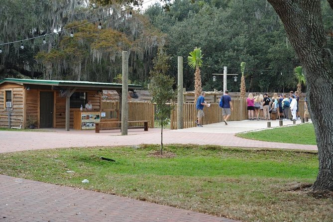 30-Minute Airboat Ride, Lunch, Gem Mining and Park Admission - Alligator Oasis and the animal-focused stops