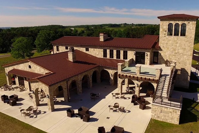 5-Hour Traverse City Wine Tour: 4 Wineries on Old Mission Peninsula - Practical details that can save your afternoon