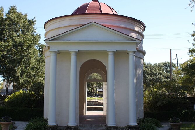 90-Minute Charleston City Sightseeing Bus Tour - Colonial Lake and the central historic district