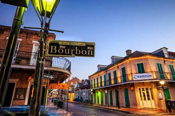 Adults Only Haunted Pub Crawl in New Orleans - Lalaurie Mansion from the outside