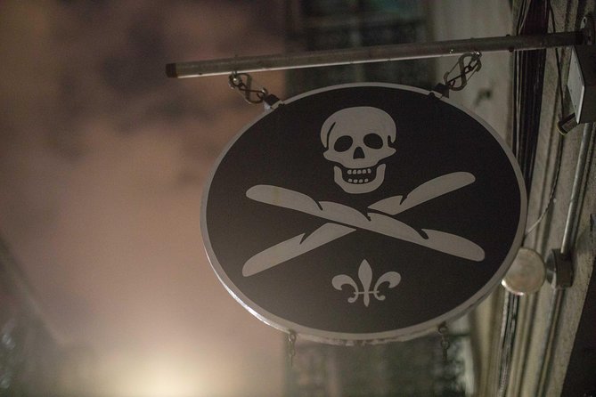 Adults-Only New Orleans Ghost, Crime, Voodoo, and Vampire Tour - Lafitte’s Blacksmith Shop Bar and the useful halfway break