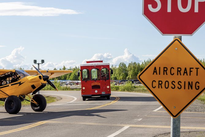 Anchorage Trolley Tour - What the guides add to the ride
