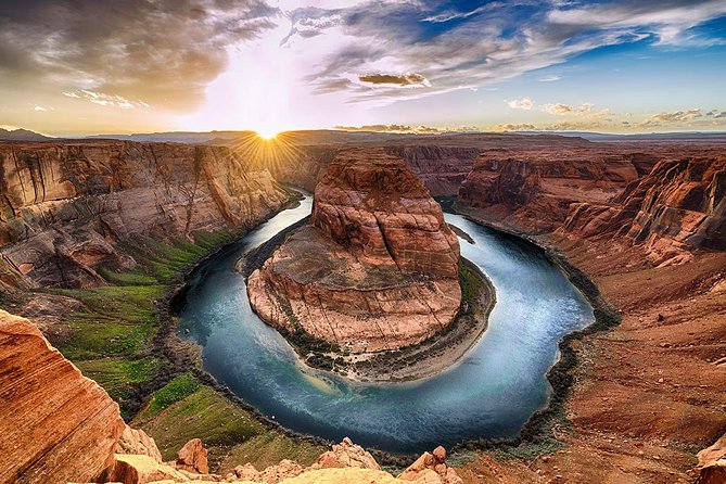 Antelope Canyon and Horseshoe Bend Day Tour from Flagstaff - Horseshoe Bend and its wide Colorado River view