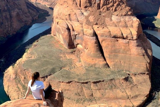 Antelope Canyon and Horseshoe Bend Day Tour from Flagstaff - Lunch beside Glen Canyon Dam