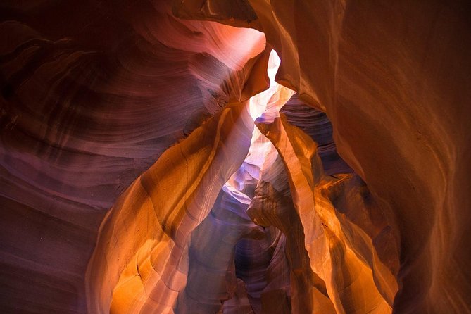 Antelope Canyon and Horseshoe Bend Small Group Tour from Vegas - What the canyon walk is really like