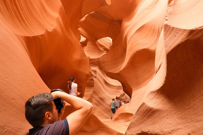 Antelope Canyon and Horseshoe Bend Small Group Tour from Vegas - Wahweap Overlook and Lake Powell