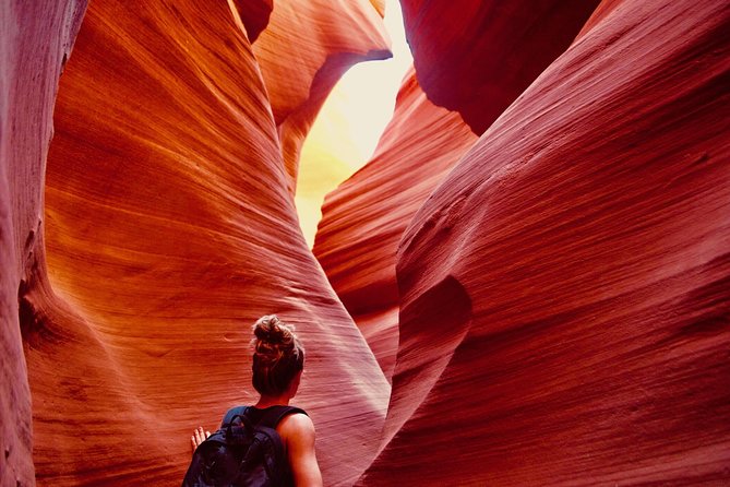 Antelope Canyon and Horseshoe Bend Small Group Tour from Vegas - Horseshoe Bend and its 1,100-foot drop