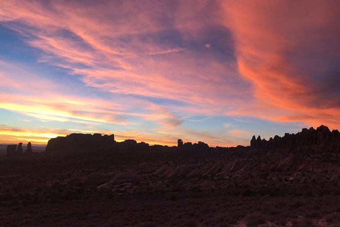 Arches National Park 4x4 Adventure from Moab - Dinosaur tracks near Utahraptor State Park