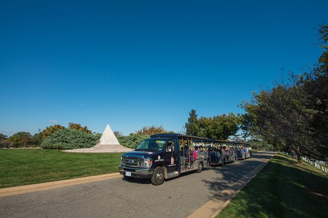 Arlington National Cemetery Hop-On Hop-Off Tour - Key points at a glance