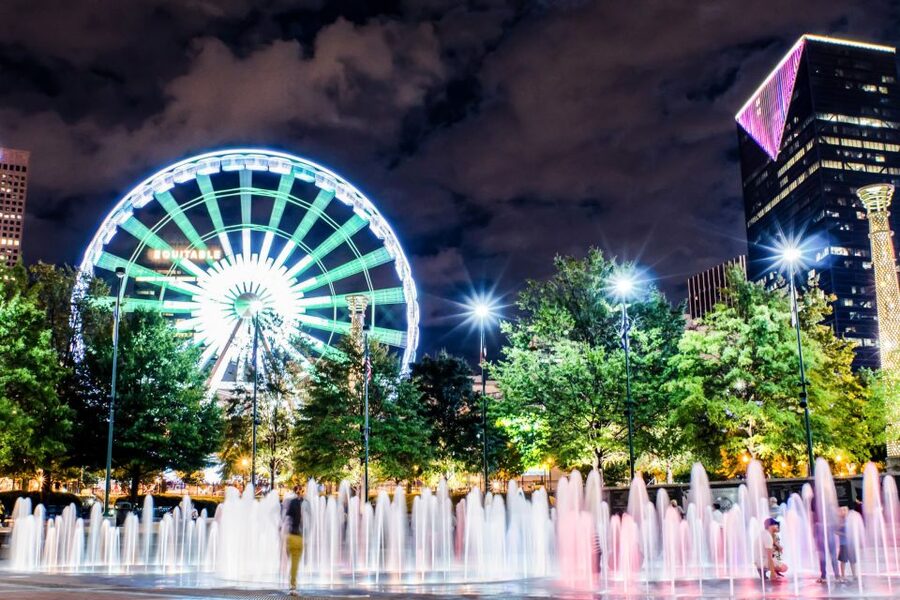 Atlanta: SkyView Ferris Wheel Ticket - Boarding a private climate-controlled gondola