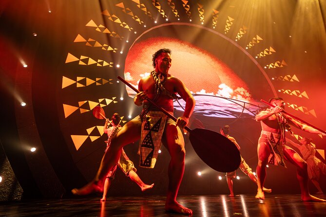 'Auana by Cirque du Soleil at the Waikiki Beachcomber Hotel - Is ʻAuana good for families?