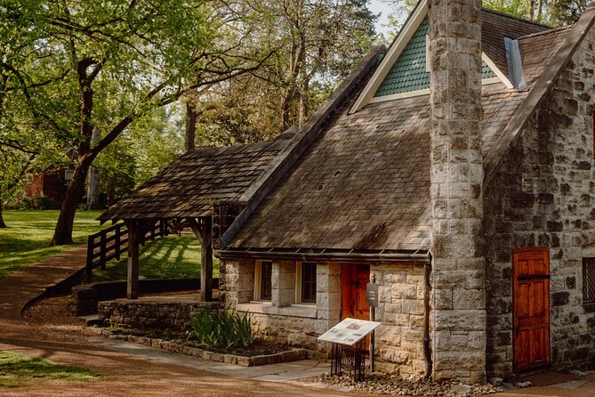 Belle Meade Guided Mansion Tour with Complimentary Wine Tasting - Exploring The 30-Acre Arboretum And Outbuildings