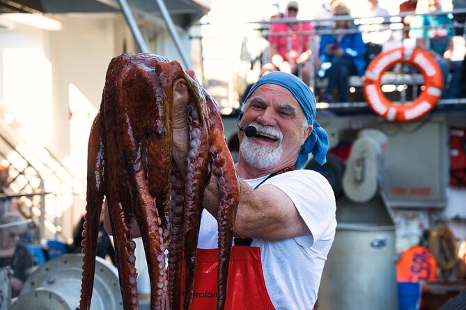 Bering Sea Crab Fisherman's Tour from Ketchikan - Watching the fishing gear go overboard