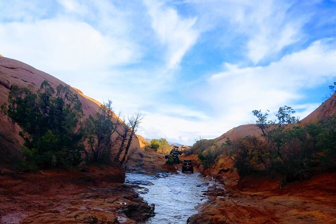 BEST! Hell's Revenge U-Drive 4X4 Tour in Moab +Dinosaur Tracks! - What Hell’s Revenge feels like from the driver’s seat