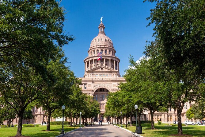 Best of Austin Small-Group Driving Tour with Local Guide - What the guide commentary adds