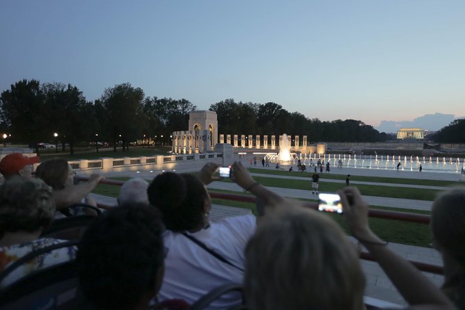 Big Bus DC: Monuments & Memorials Night Tour by Open-top Bus - Iwo Jima and Arlington after dark