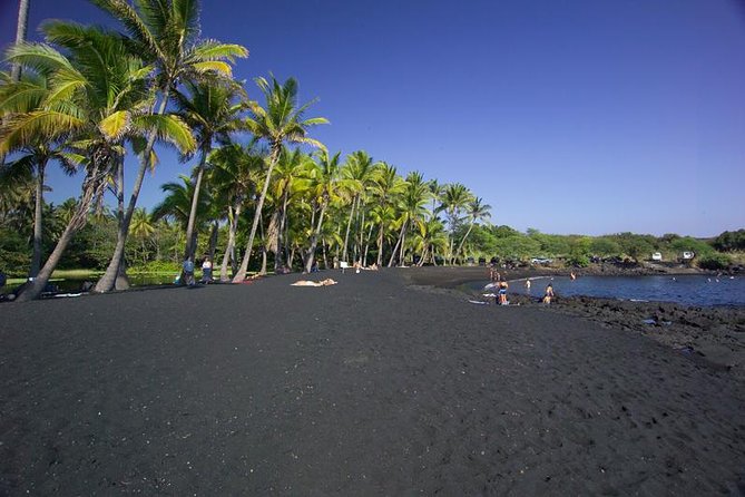 Big Island in a Day: Volcanoes Waterfalls Sightseeing and History - The big picture: one island, one very long day