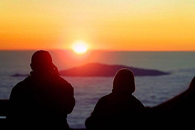 Big Island: Mauna Kea Summit and Stars Small-Group Adventure Tour - Hot chocolate, cookies, and the return journey