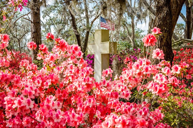 Bonaventure Cemetery & Wormsloe State Historic Site Tour - Bonaventure Cemetery: stories beneath the live oaks