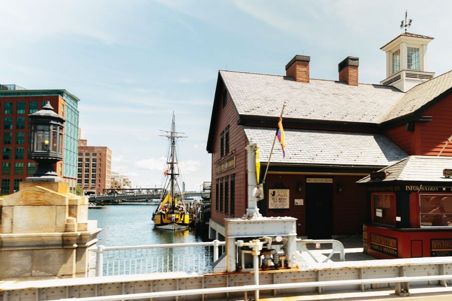 Boston: Hop-on Hop-off Old Town Trolley Tour - Stop 3: Charlestown Navy Yard and the USS Constitution