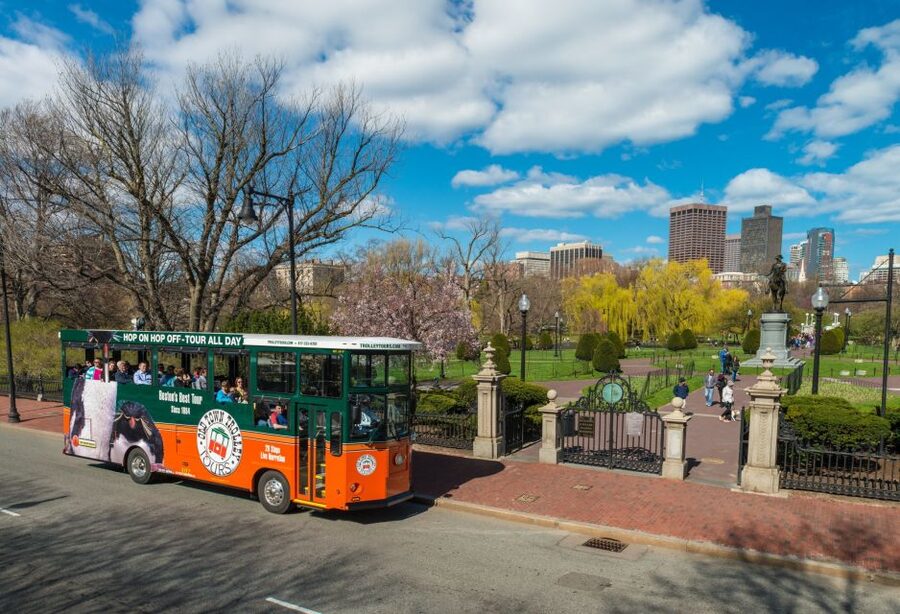 Boston: Hop-on Hop-off Old Town Trolley Tour - Stop 6: Cheers on Beacon Street