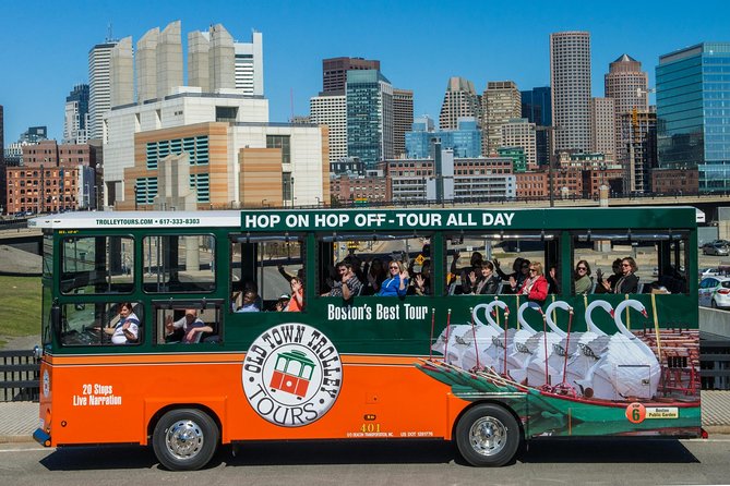 Boston Hop-On Hop-Off Trolley Tour with 13 Stops - Stop 7: Park Plaza and the crucial loop transfer