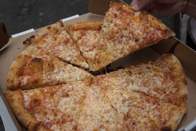 Boston North End Food Tour of 6+ Tastings, Cannoli, Lobster Roll - Why the North End makes a good food tour setting