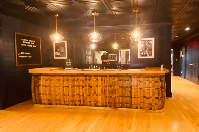 Bourbon Tour (03) : Buffalo Trace, Woodford, Four Roses, Wild Turkey, Other - Wild Turkey, a traditional Kentucky stop