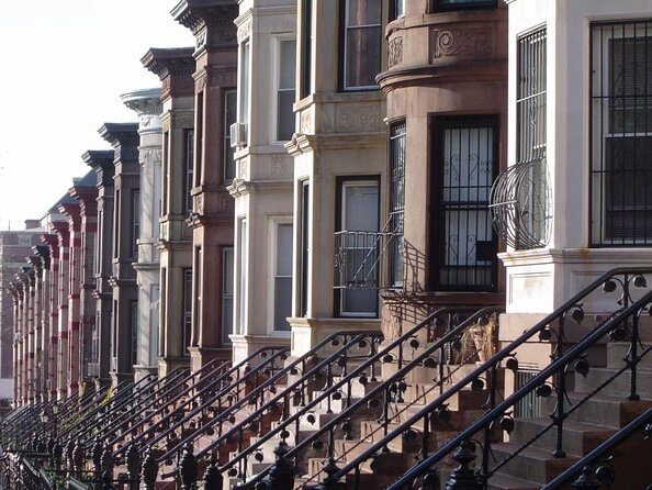 Brooklyn Food Walking Tour: Local Eats & Family‑Run Shops - Key points at a glance