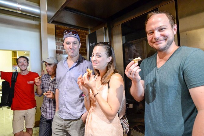 Brooklyn Food Walking Tour: Local Eats & Family‑Run Shops - Smith Street: a lively opening with local flavor