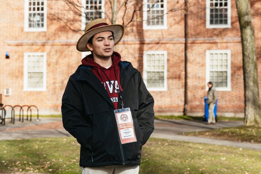 Cambridge: Harvard University Student-Guided Walking Tour - Group size, pace, and comfort