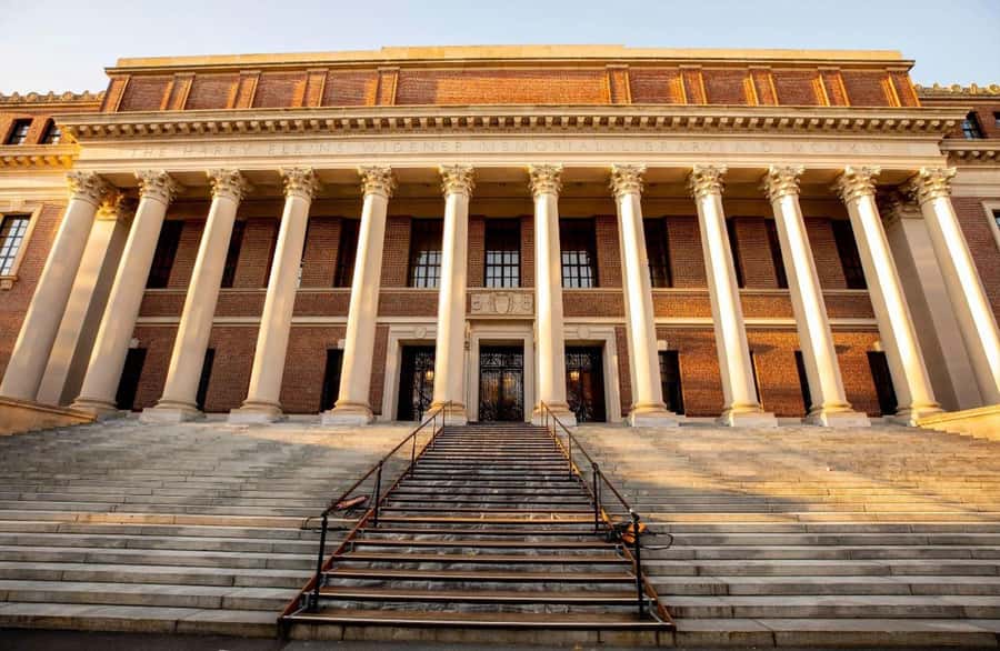 Cambridge, Massachusetts: MIT and Harvard Walking Tour - Taking Boston’s oldest subway from MIT to Harvard
