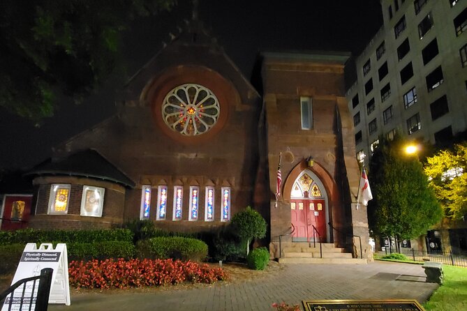Carolina History and Haunts Charlotte Historical Ghost Walking Tour - What the guides do best