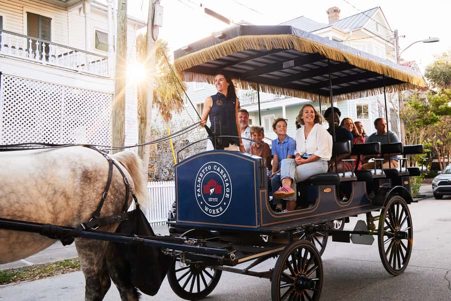 Charleston: Downtown Horse-Drawn Carriage Tour - The guide makes or breaks the hour