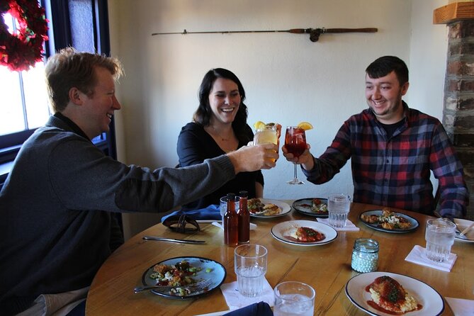 Charleston French Quarter or Brunch Food Tour with 7+ Tastings - What the walking pace means for you