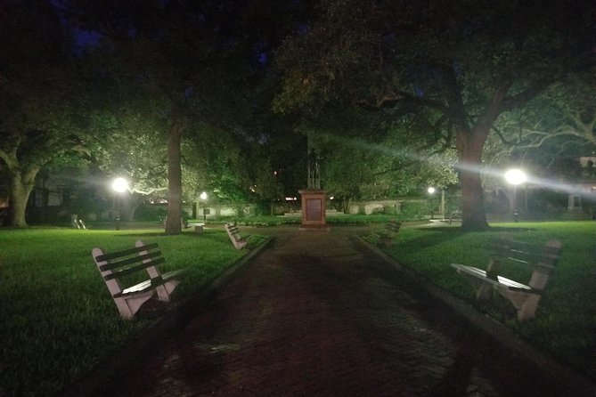Charleston's Pleasing Terrors Night-Time Walking Ghost Tour - Mike Brown’s storytelling style