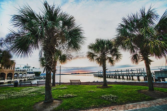 Charleston See-It-All City Bus Tour with Adventure Sightseeing - Old City Market and Charleston’s architectural details