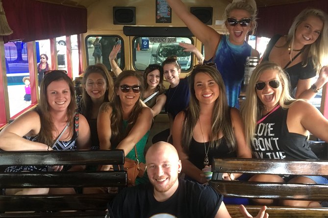Charlotte FUNNY Historical Comedy City BUS Tour - Skyline views and the value of a moving tour