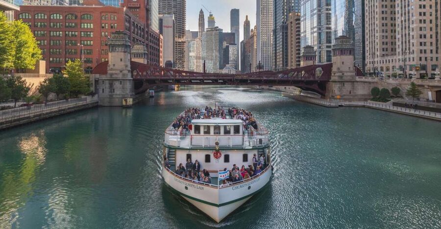 Chicago: Architecture Center Cruise on Chicago's First Lady - Boarding Chicago’s First Lady and choosing your seat