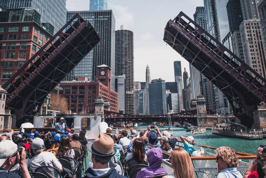 Chicago: Architecture Center Cruise on Chicago's First Lady - What the best guides add to the 90 minutes