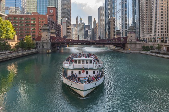 Chicago Architecture Center River Cruise aboard First Lady - Two levels, one important clothing choice