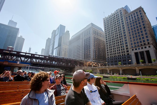 Chicago Architecture River Cruise - The guide can make or break the hour