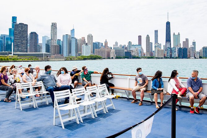 Chicago Lake and River Architecture Tour - Accessibility and practical arrangements